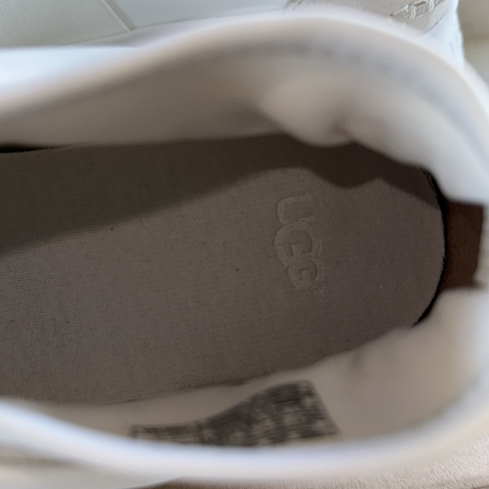 Ugg Neutra Sneakers White, size 8.5 - Picture 7 of 8